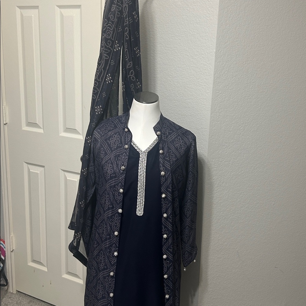 Navy Blue kurta bandhani print jacket style tulip pants, duppatta silver trim
S